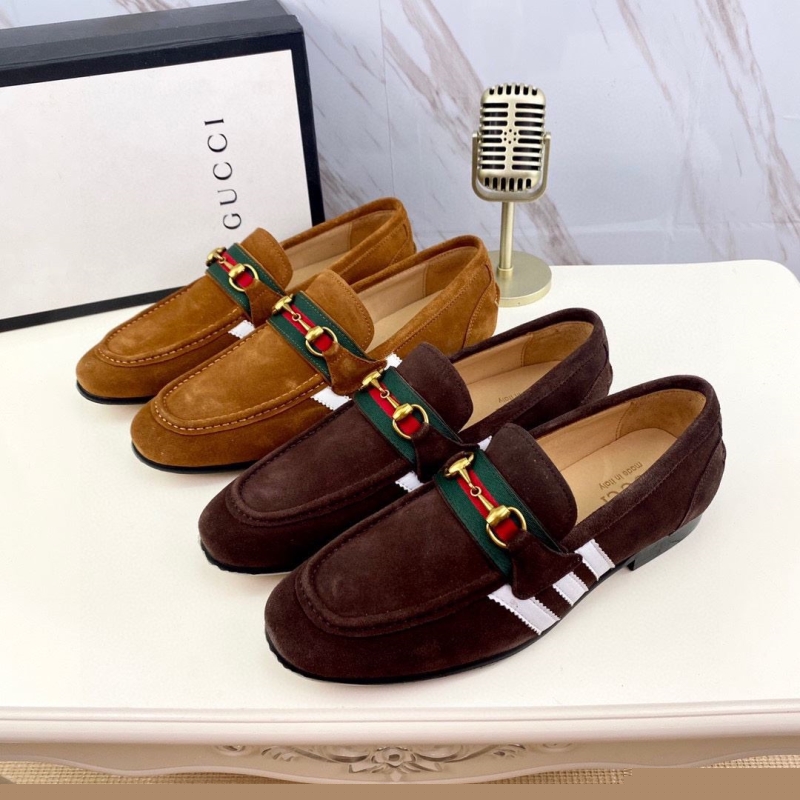 G*u*i leather shoes